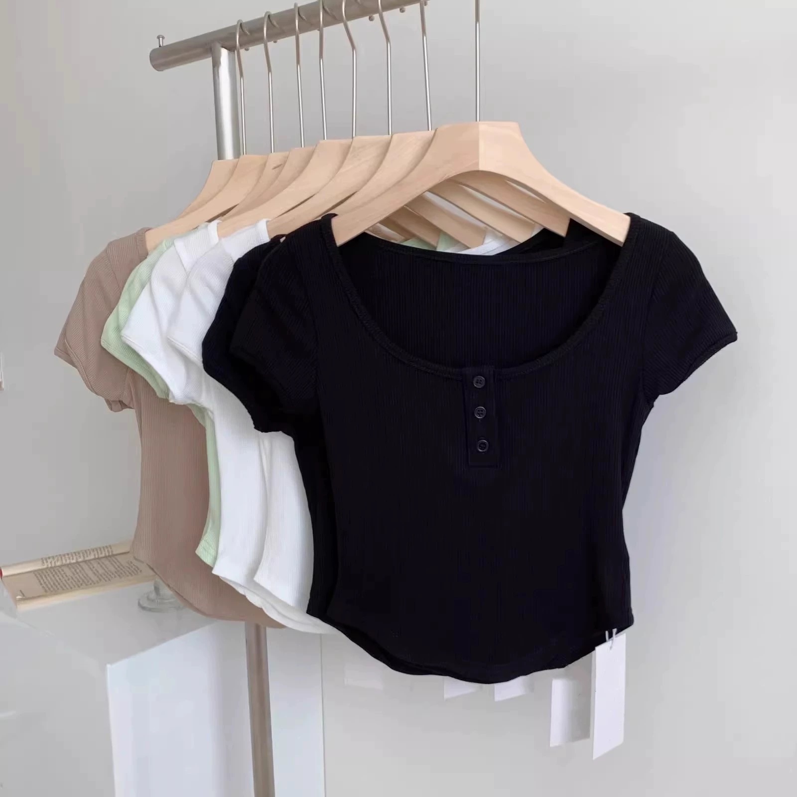 Embrace your body top images